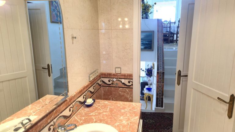 2bee53ce2ad982248320ecbd59b4f4b5 - 14