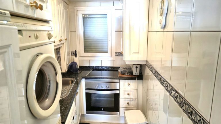 2bee53ce2ad982248320ecbd59b4f4b5 - 5