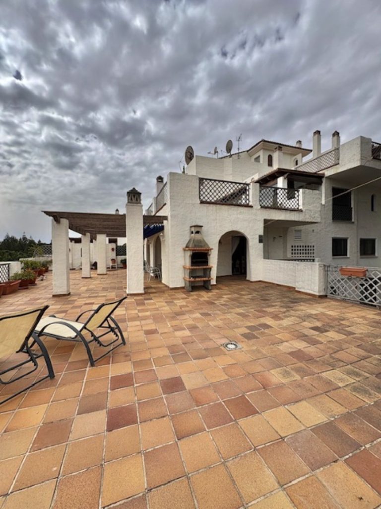 2c6630cda413bd2e446b6acf6a003e34 - 3