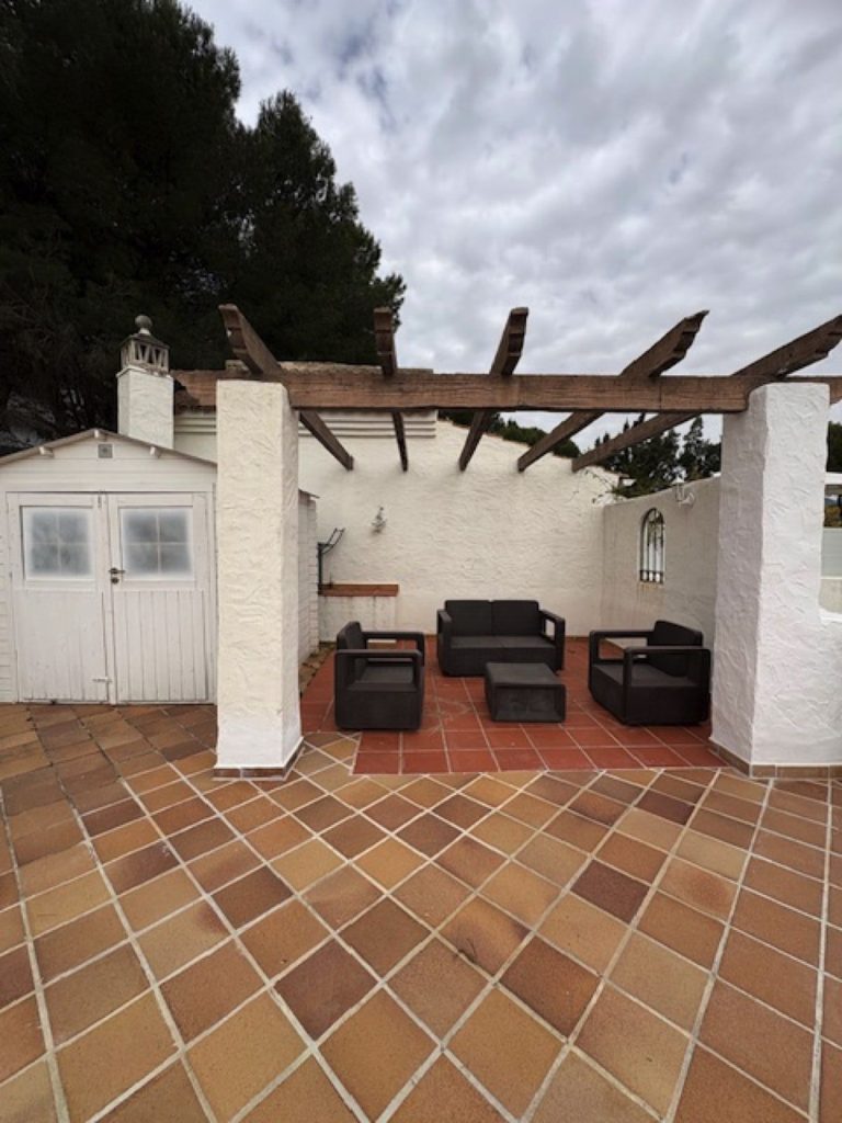 2c6630cda413bd2e446b6acf6a003e34 - 5