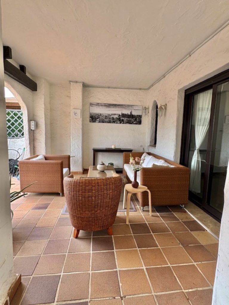 2c6630cda413bd2e446b6acf6a003e34 - 8