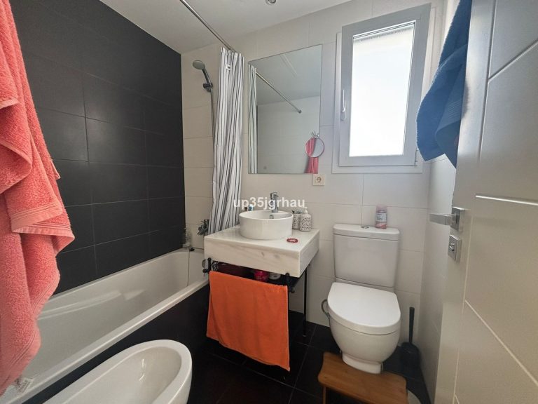 2cf4ba1c4322e63318d0ebb5d1f77eef - 10