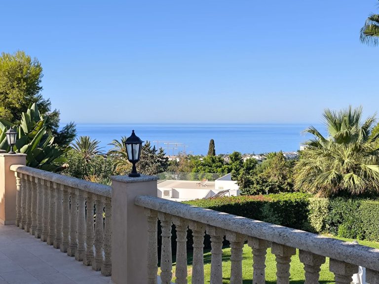 2e8a3d8cac153174778e6d154f591b49 - 2