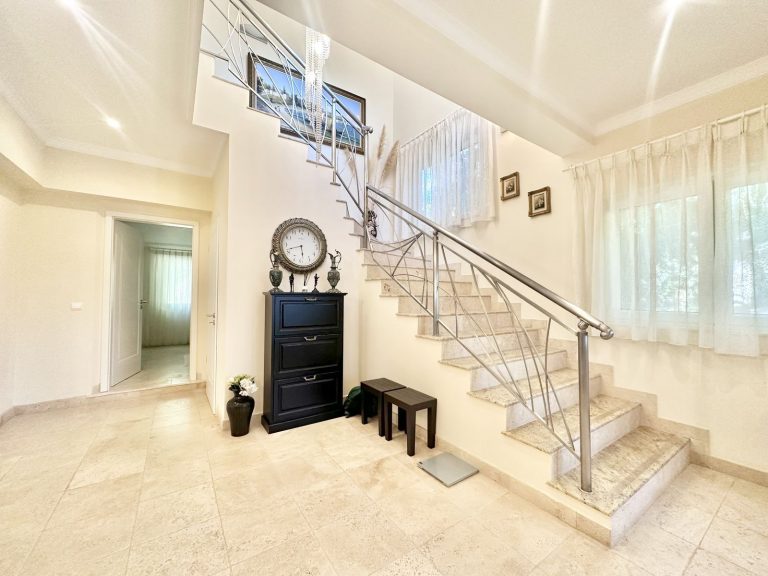 2e8a3d8cac153174778e6d154f591b49 - 6