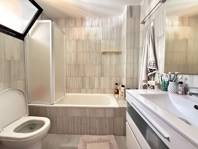 2e8cee8084482425590e5b6cc7cbbce5 - 16