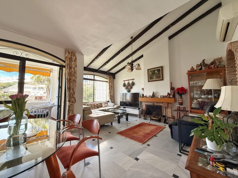 2e8cee8084482425590e5b6cc7cbbce5 - 4