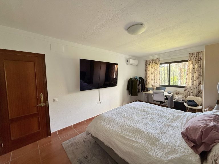 2e8cee8084482425590e5b6cc7cbbce5 - 7