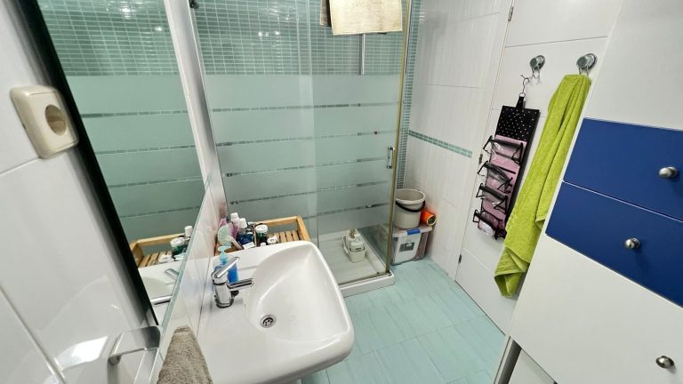 2ffb3cf3a00f076a750f17486ed18d16 - 12