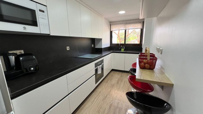 2ffb3cf3a00f076a750f17486ed18d16 - 3