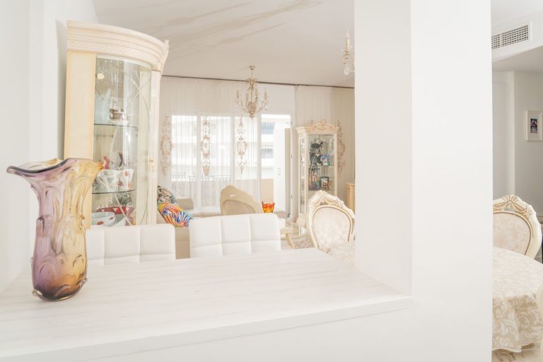 31cf18c8cfce3b5181f195b501a87dac - 12