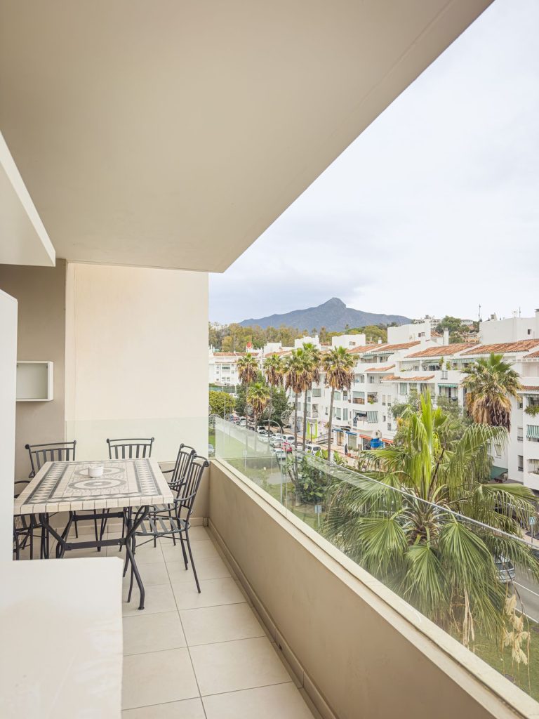 31cf18c8cfce3b5181f195b501a87dac - 2