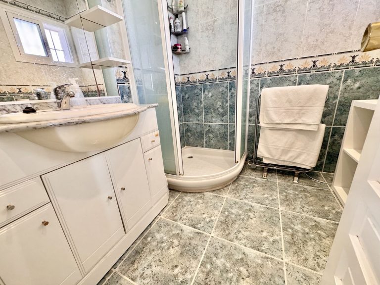 322d1f66e2de30fc1bd4267168d7b204 - 15