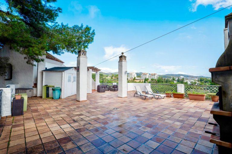 3300d13728e6bbd1f58a2ff46bd434cb - 13