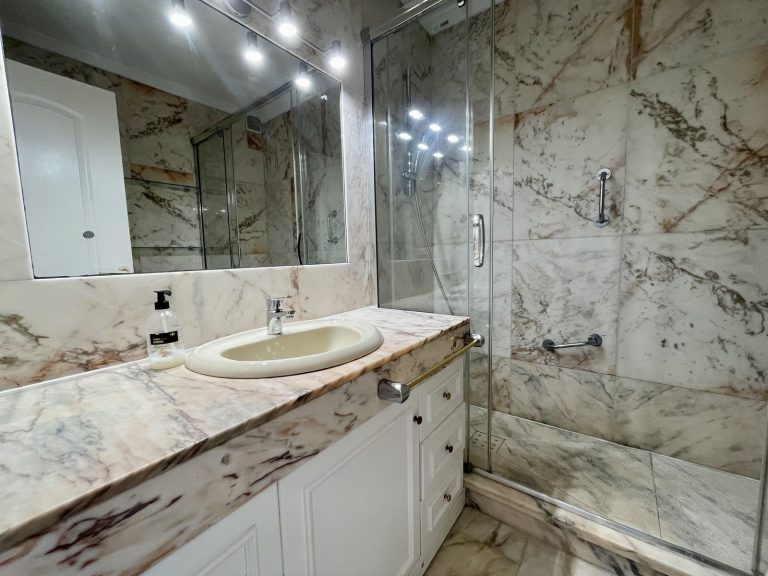 331129074435c86685aa612efe96b33d - 13