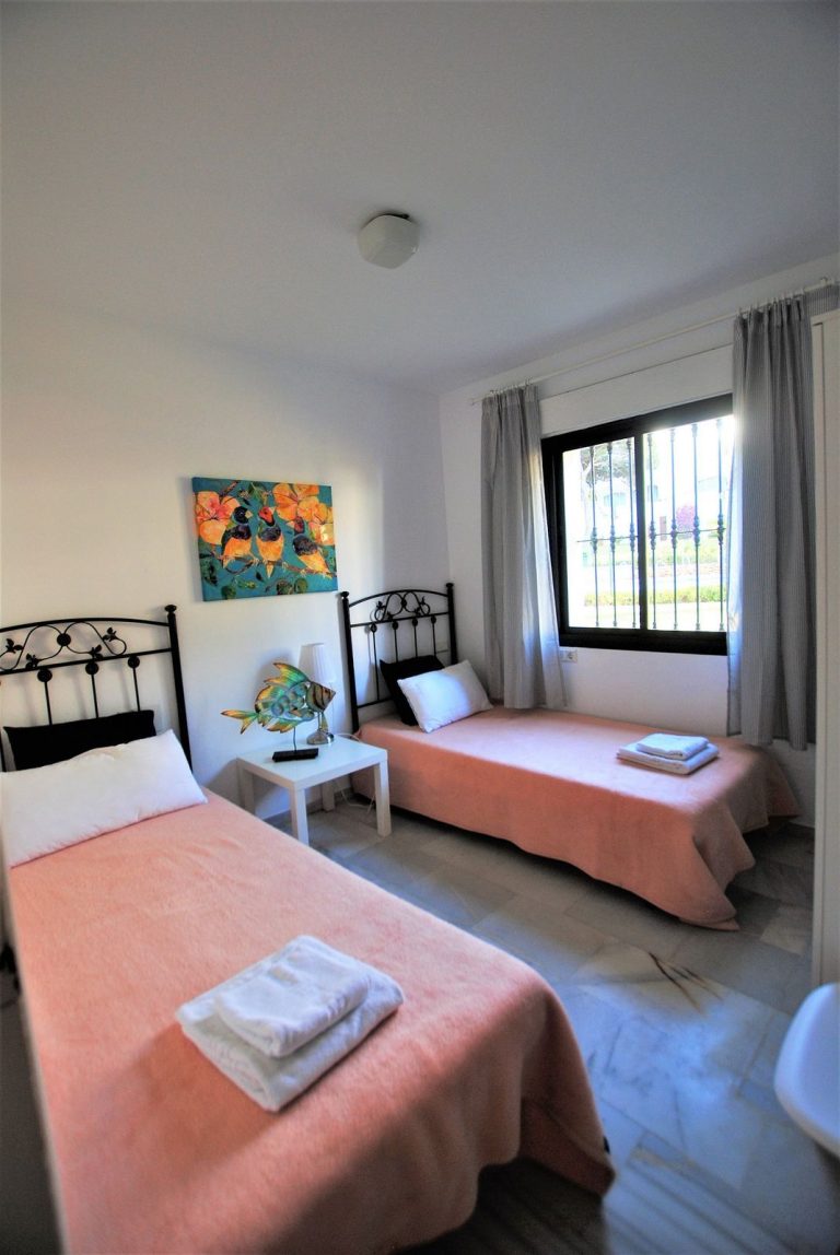 331129074435c86685aa612efe96b33d - 14