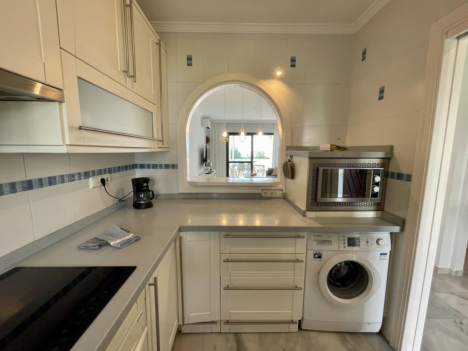 331129074435c86685aa612efe96b33d - 7