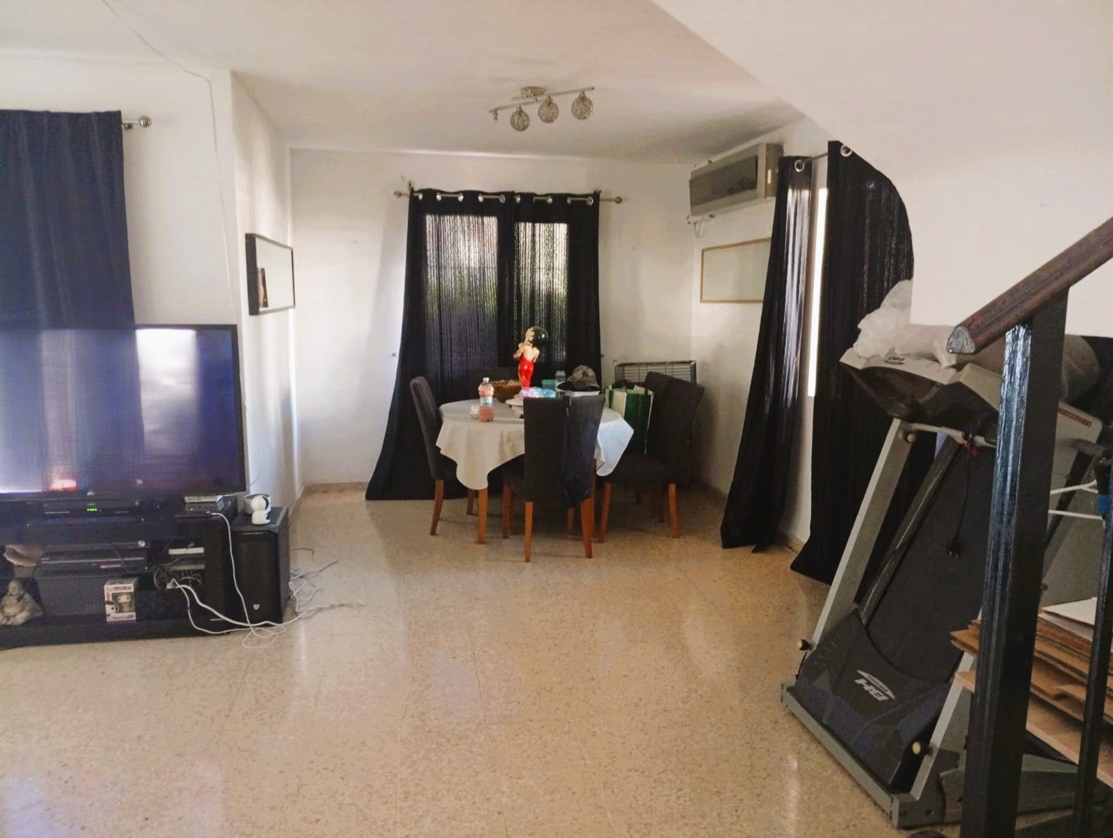 339c2b62e918fa66f4e0a21ab4e25f42 - 7