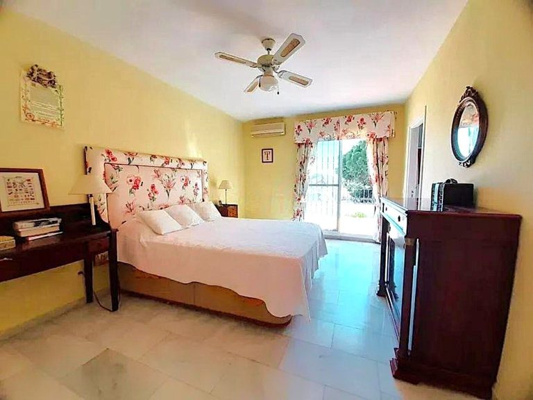 341e6742c08c325ef53311fb897f239c - 14