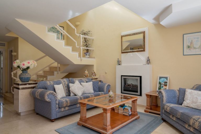 34f89164fe6880bc8f5ad6741e8ac2f9 - 10