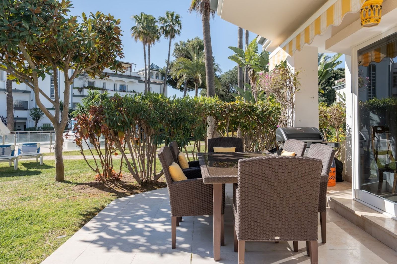 34f89164fe6880bc8f5ad6741e8ac2f9 - 14