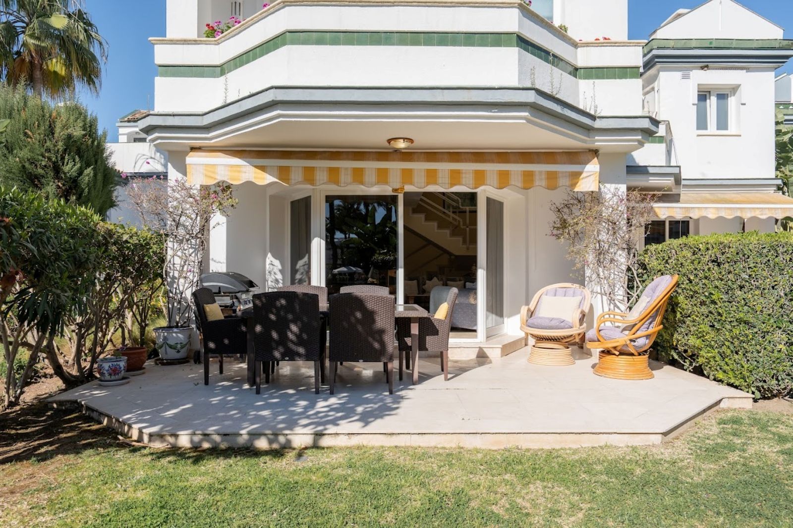 34f89164fe6880bc8f5ad6741e8ac2f9 - 16