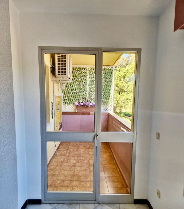 3506bc1fe4410a78f3bb43d237e73d3f - 4