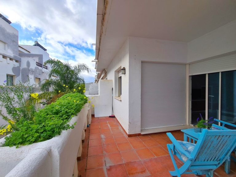 350d71c51486e3c3346130ef7531b35a - 13