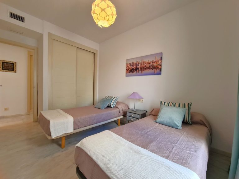 350d71c51486e3c3346130ef7531b35a - 4