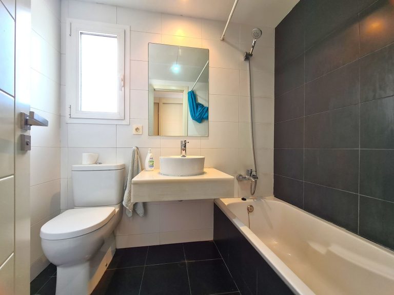 350d71c51486e3c3346130ef7531b35a - 6