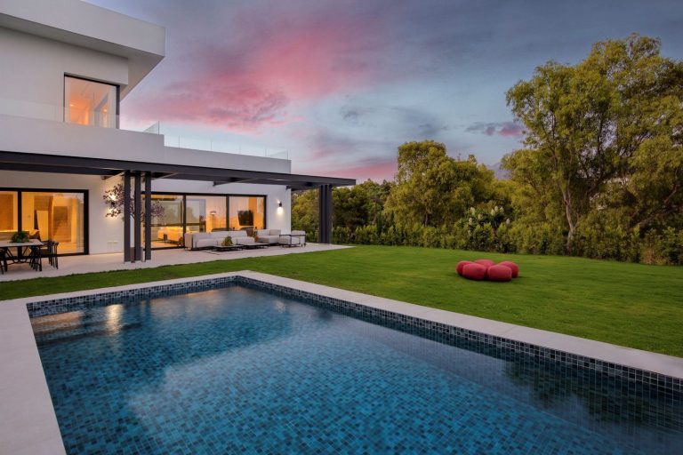 353114228175bdff9c18144732a8ff00 - 2