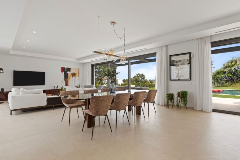 353114228175bdff9c18144732a8ff00 - 6