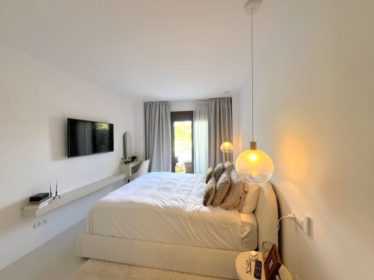 354f6f886b157371e3530614fdee6caa - 15