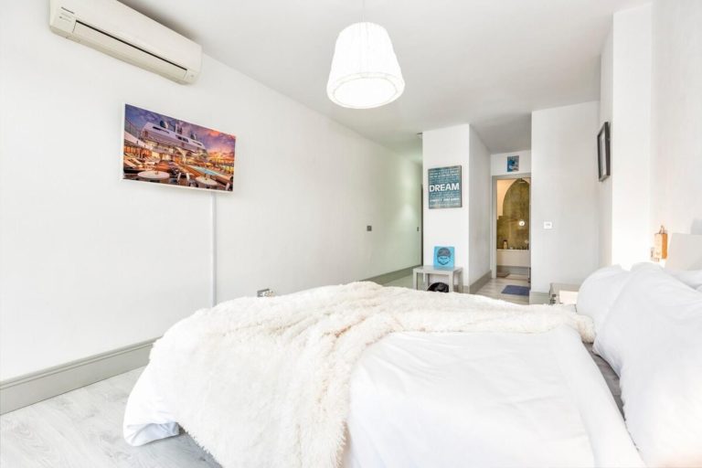 3665886c752e1b4a47dbae932e4b2882 - 11