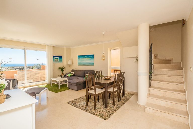 36d5ff5bfd7993f76be425ef250ee3be - 12