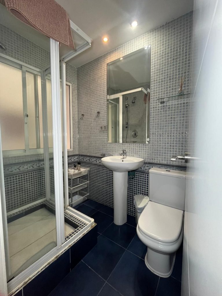 3a8930f283e09e7fae29d3cdfcbb0a5c - 15