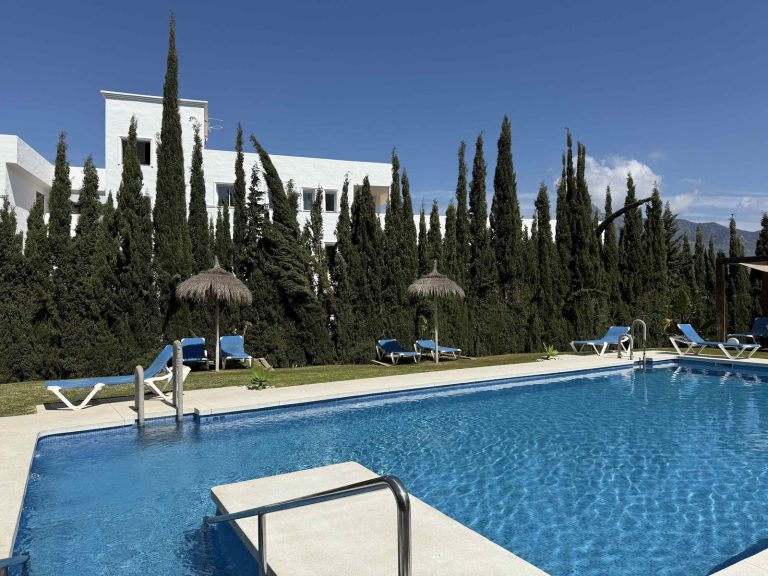 3bd2d912b682a1f0c42ca0a31f2078f8 - 14