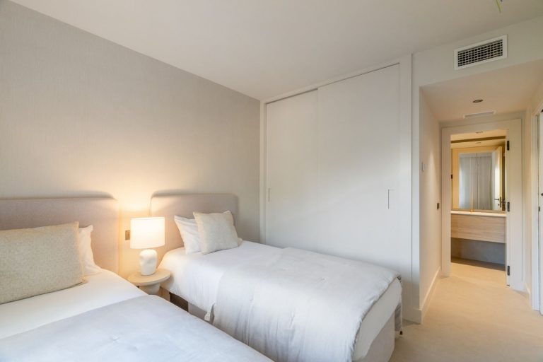 3d5b3e639a318ff852e819708f727922 - 11