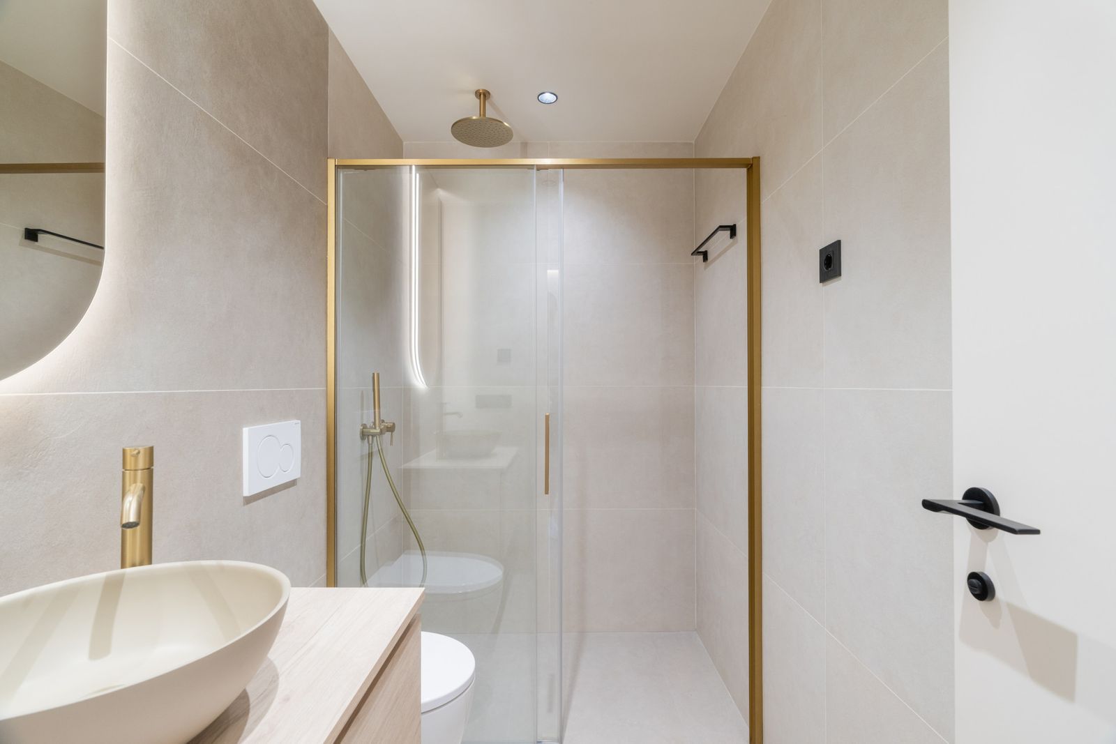 3d5b3e639a318ff852e819708f727922 - 15