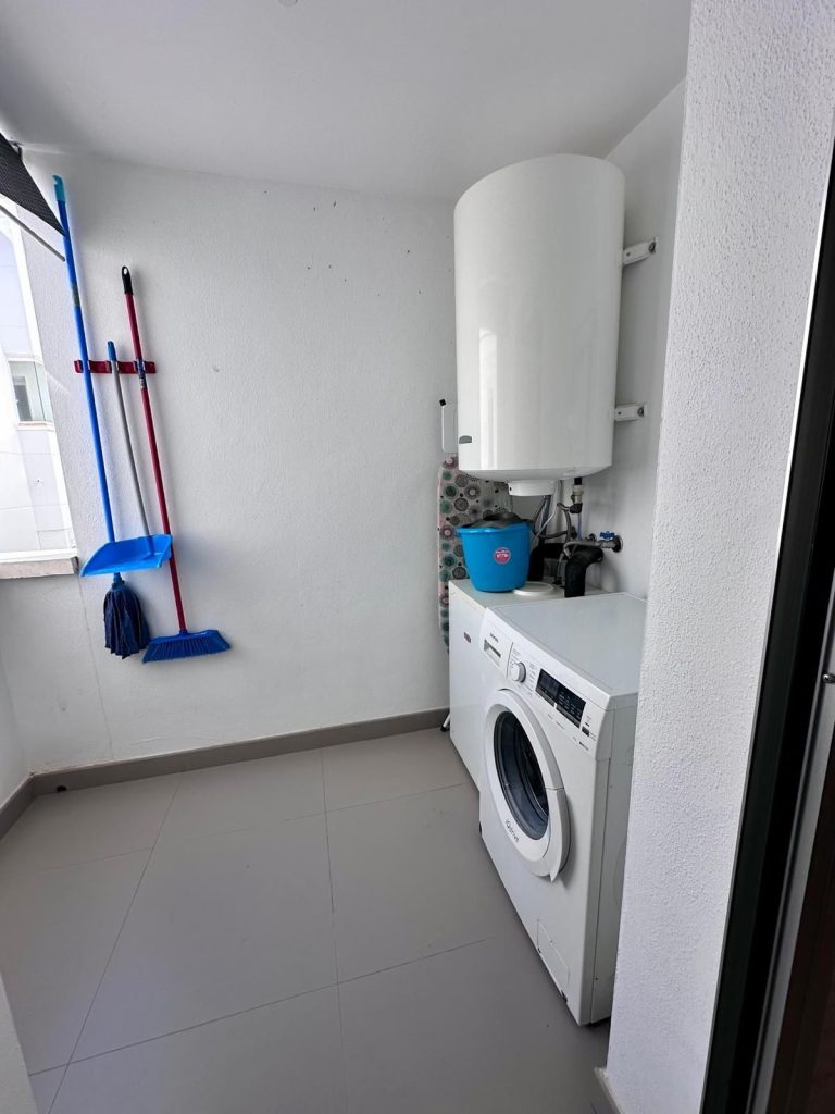 3e9304663ef5d90dfb586bd8086eb276 - 10