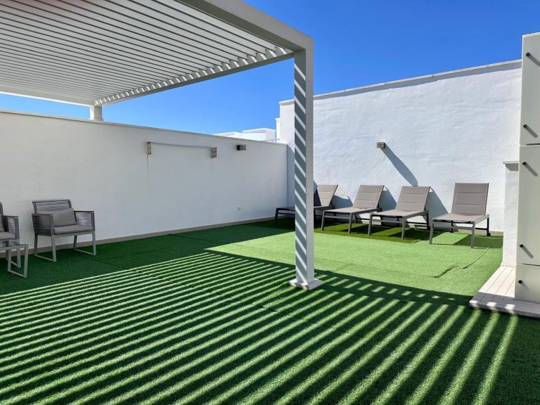 3e9304663ef5d90dfb586bd8086eb276 - 3