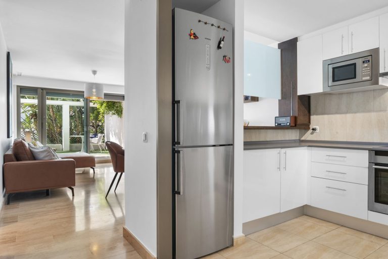 3ec02b580adeb1442537d4c1f2abdae8 - 12