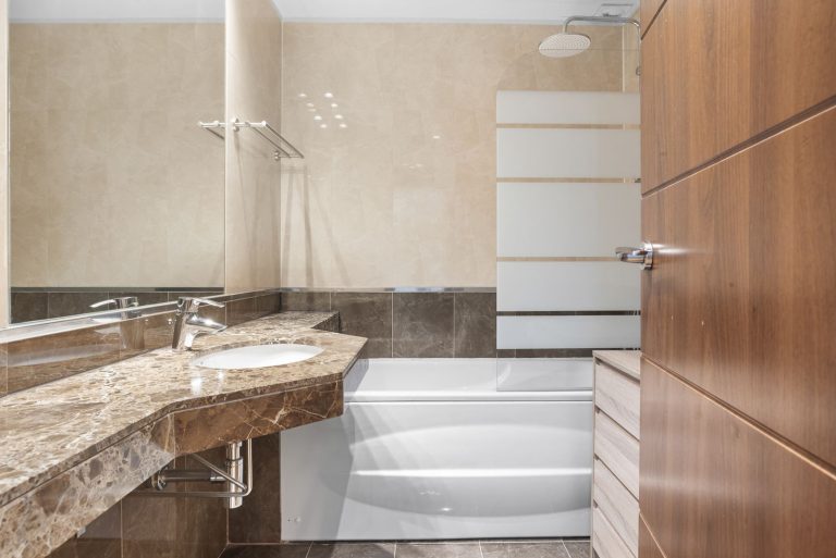 3ec02b580adeb1442537d4c1f2abdae8 - 16