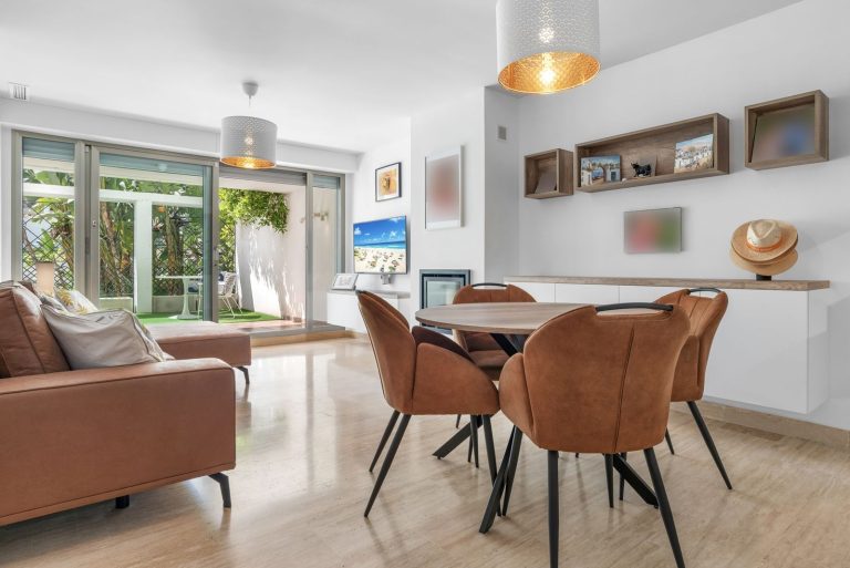 3ec02b580adeb1442537d4c1f2abdae8 - 3