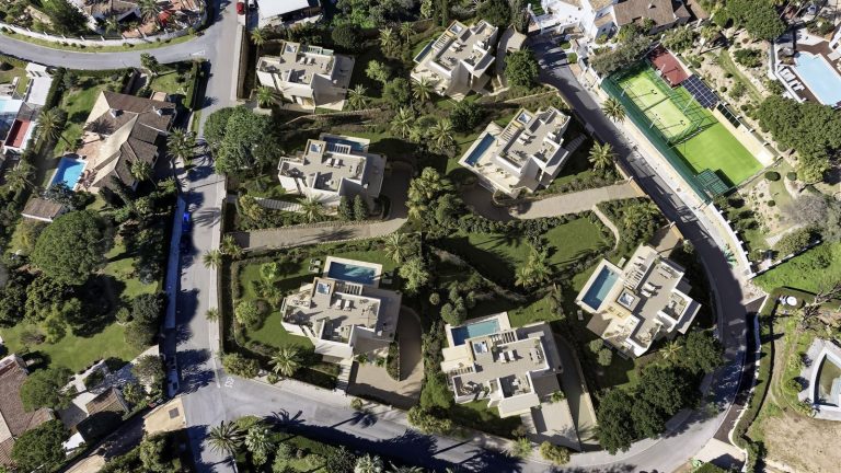 3ff246205429fc7a854c4d8ee1d5a827 - 1