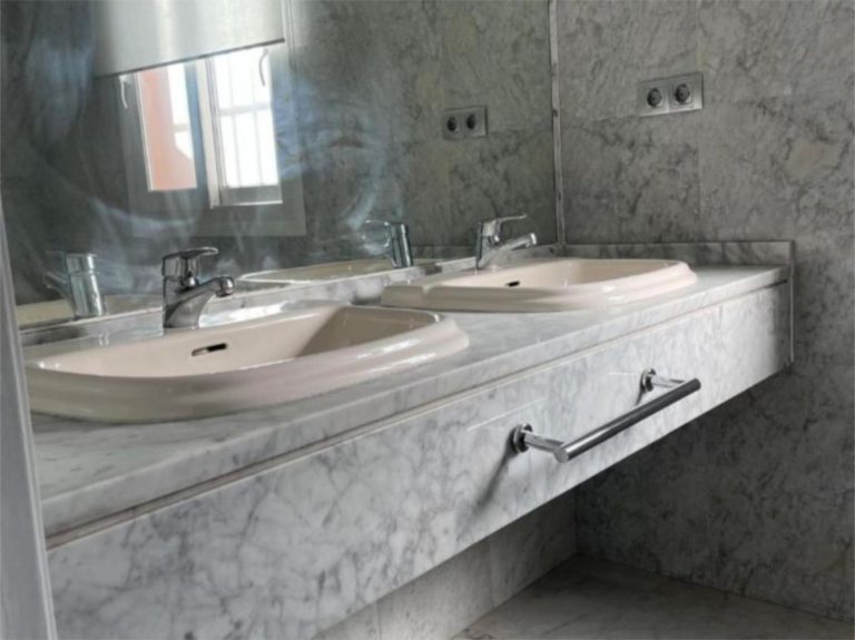 428032d313199627dd4810706ff4056c - 11