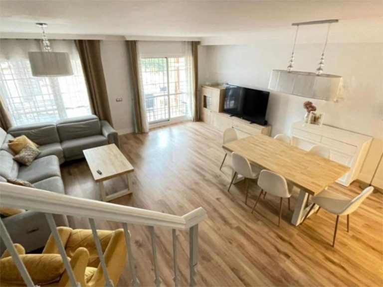 428032d313199627dd4810706ff4056c - 2