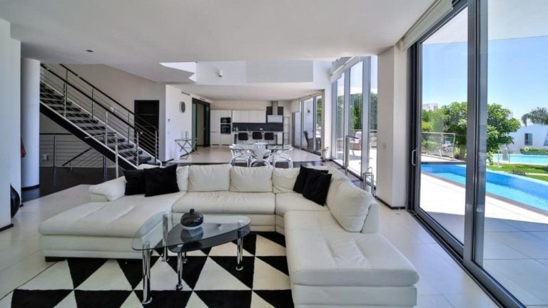 43d41177c7a0bb2c449128a74b639ad5 - 2