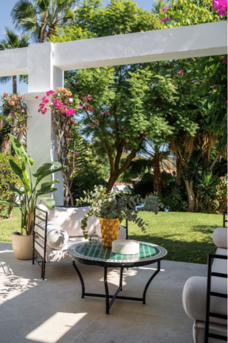 44038908ef50e9e0f1e33f508018eda4 - 12