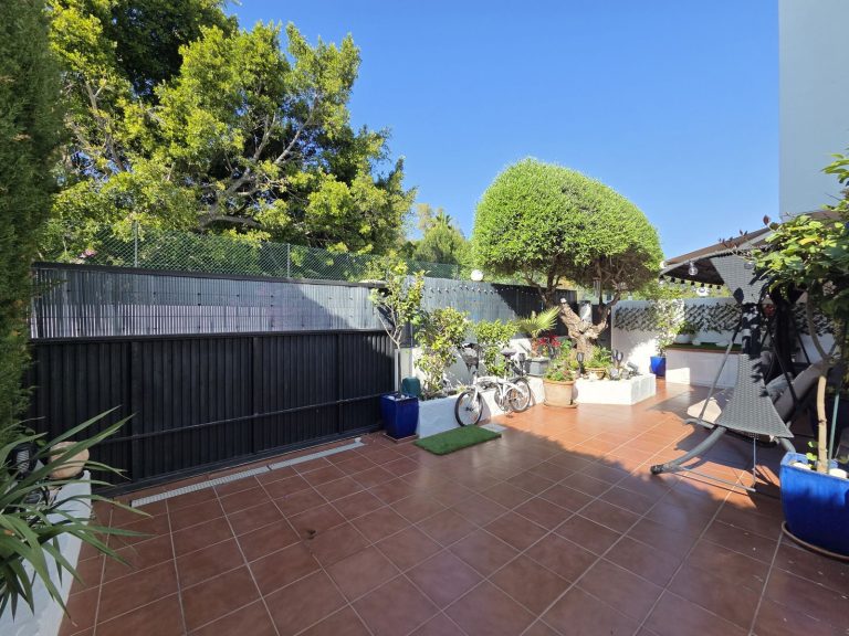 46cda8dcbbe7d7c14bf818ddfe1862ea - 11