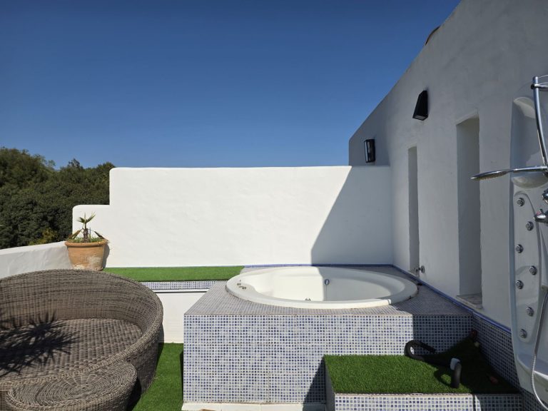 46cda8dcbbe7d7c14bf818ddfe1862ea - 16